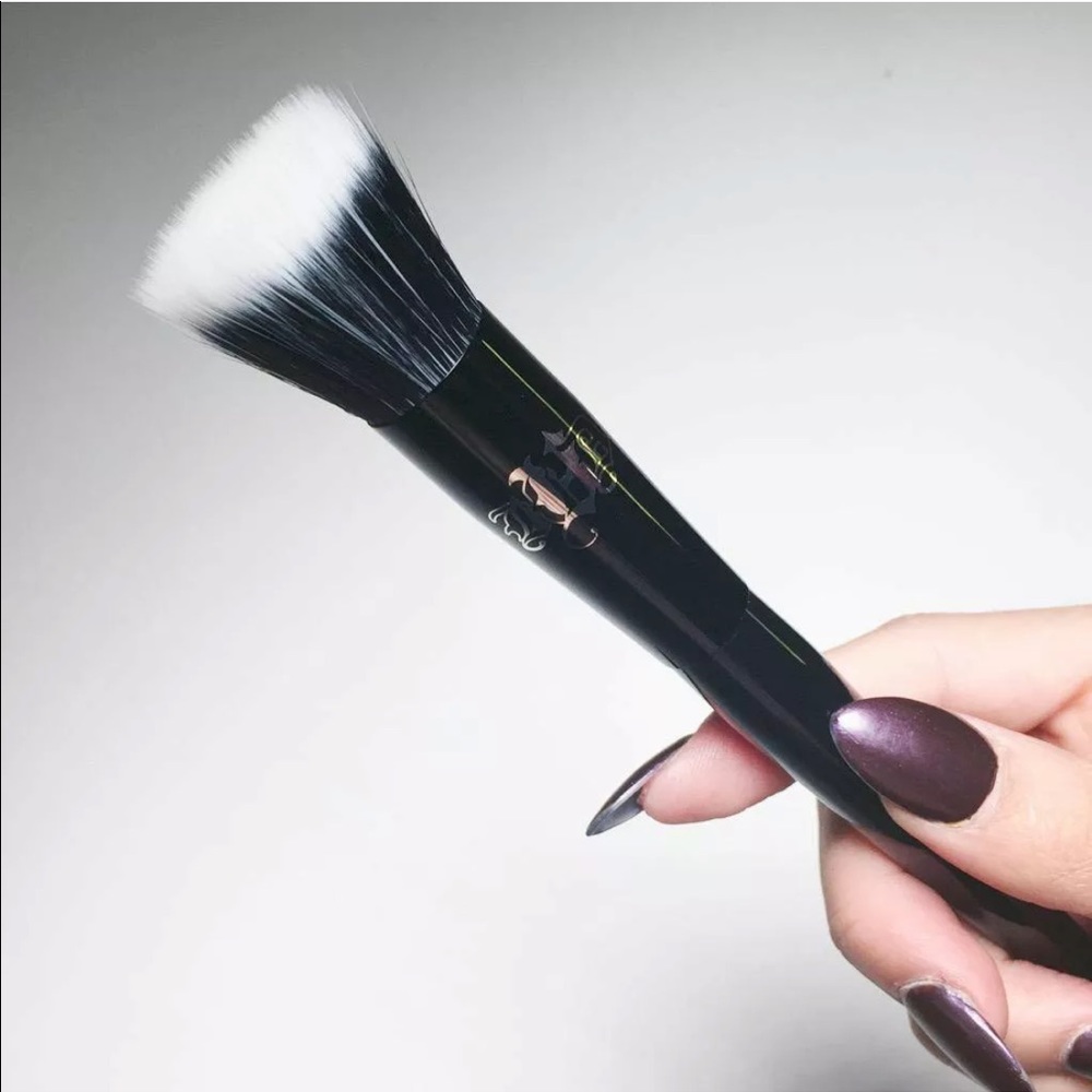 NEW! Kat Von D Foundation Brush